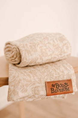 Sling Bud and Blossom Victoria